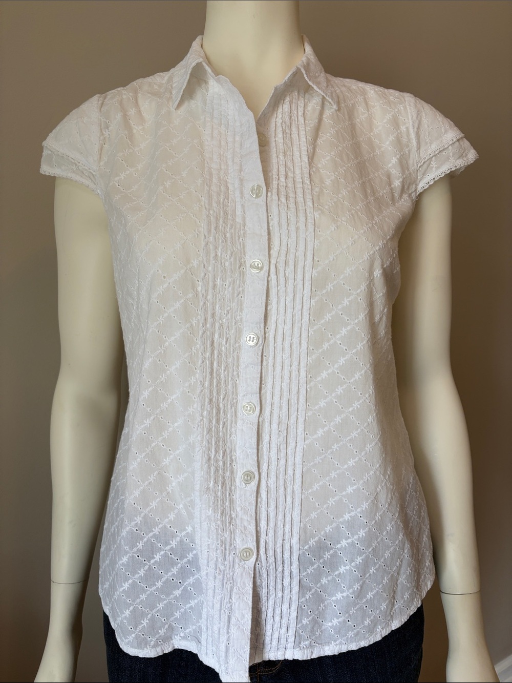 Westport 1962 Cotton Eyelet Button Down Blouse
